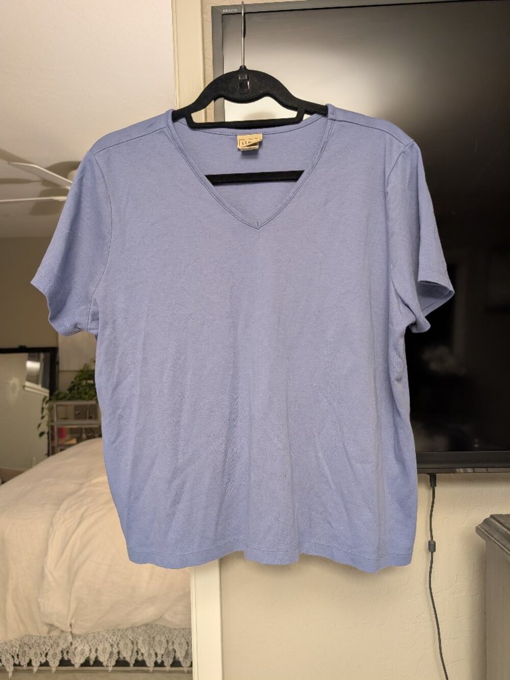 Vintage L.L. Bean Pima Cotton V-Neck Short Sleeve Tee - Lavender - XL